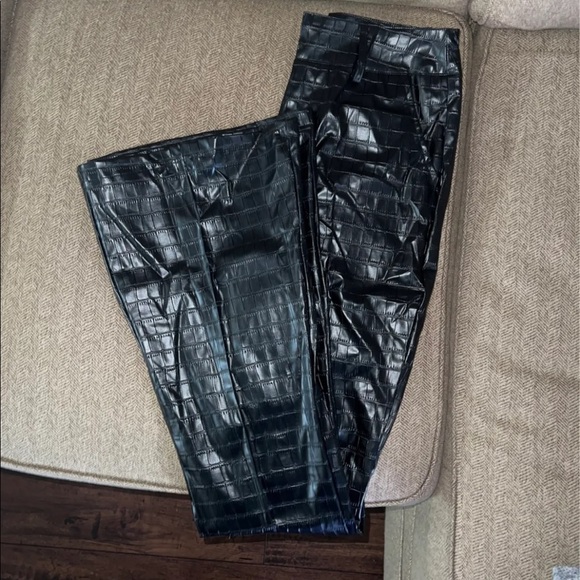 🌸Pretty little thing pants - Picture 4 of 6